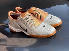 Vintage Nike Total 90 III IC