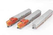 Athearn 3305 Santa FE RR75