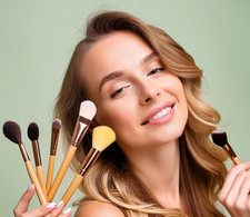 SCHULUNG WIMPERN STYLISTIN