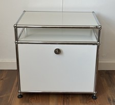 USM Haller Nachttisch