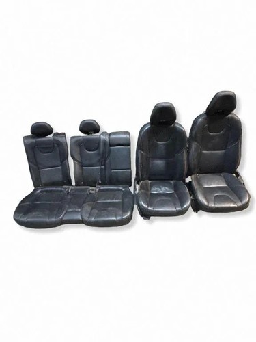 Volvo v40 hatchback - volvo, set