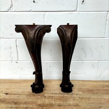 Zwei antike geschnitzte