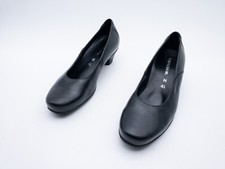 Theresia M. Damen Pumps