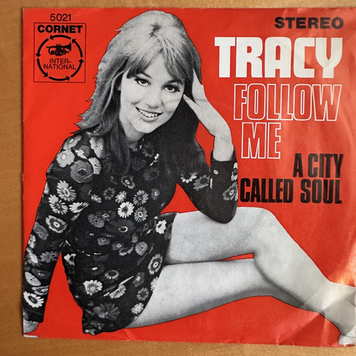 Tracy follow a - :,
