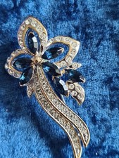 Anstecker Schmuck- von Senso di Donna - sehr elegant und attraktiv