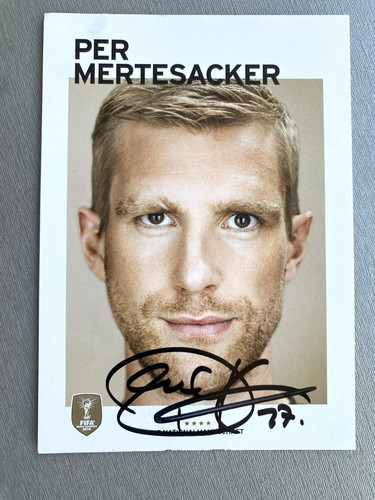 Per mertesacker person - mertesacker, in-person