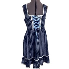 Classic Bavarian Dirndl Style