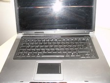 Asus F5RL geht an ohne Netzteil ohne Festplatte