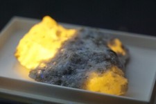 Skapolith UV-Mineral ca 4,5 cm | FO: Bancroft, Kanada | TOP-Stufe RAR! | #R114