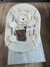 Hauck Alpha Bouncer 2 in 1 Babywippe, Beige, Hochstuhlaufsatz