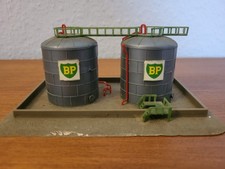 BP Tanklager Öllager Hochtanks für Spur N Diorama 1:160 - Fertigmodell Eisenbahn