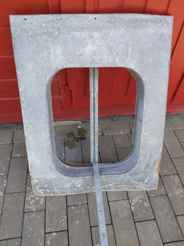 Altes dachfenster zinkblech - altes,