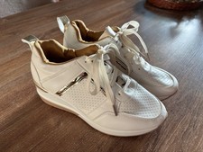 Stilvoller Keil-Sneaker, Damen, Größe 36, sehr gut erhalten, kaum getragen!