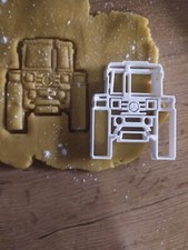 NEU Ähnlich MB Trac 1300 1500 Front  Ausstecher Form Cutter Salzteig Auto Car