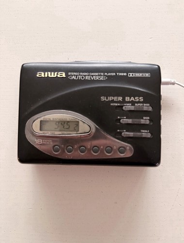 Aiwa 610 walkman radio - aiwa,