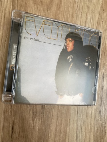 Evelyn champagne king - king,