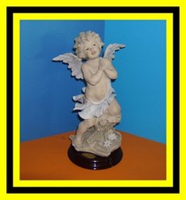 G. Armani Figur Engel " Er betet " Weihnachten Krippe Florence Capodimonte