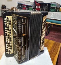 Knopfakkordeon / Bajan /