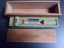 Alte Maschinen Wasserwaage Maschinenwasserwaage im Holzkasten DDR