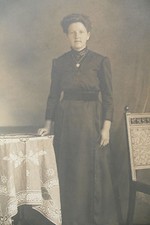 1920's "VERY PRETTY LADY WITH