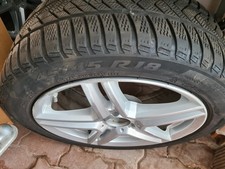 1 Satz Pirelli Zero auf Alu-Felge 275/40 und 245/45 R18