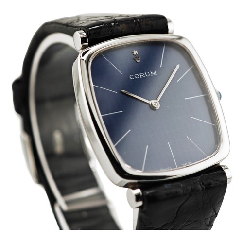 Corum classic monogram - classic, uhr