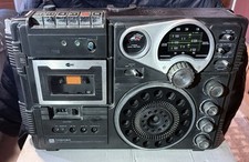 Toshiba RT-2800 Vintage Radio