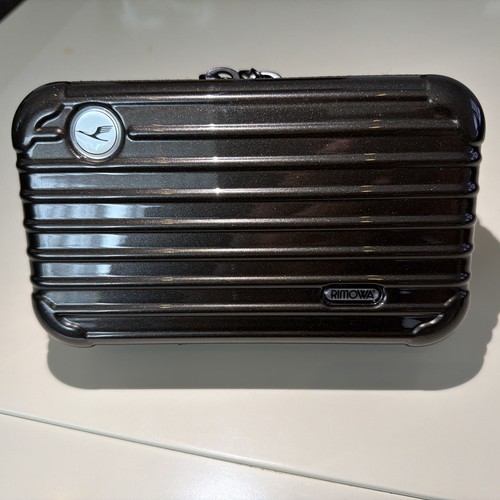 Rimowa lufthansa amenity kit - rimowa,
