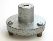 Dreifußadapter mit Wild /