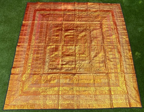 Wunderschöne orange und gold