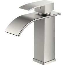 Wasserhahn Bad Wasserfall