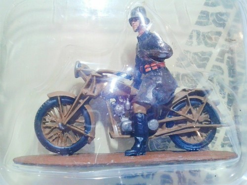 Lead soldiers motorcycle sokol - soldiers,