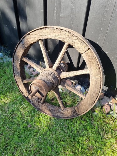 Altes schubkarrenrad - ,