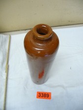 3389.      Alte Tonflasche