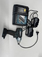 Makita DTW251 Set mit 2x 4Ah Akku 18v Und Ladegerät