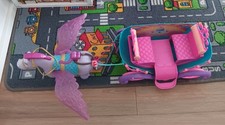 Herrliche Kutsche gezogen von befliegeltem Pferd, Barbie, Mattel