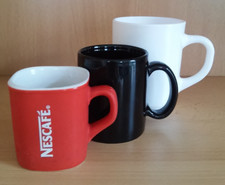 Kaffeetassen 3: Nescafe rot