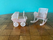 Winziger Kinderwagen Stuhl