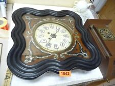 1042.    Alte Wanduhr Deko Uhr