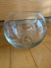 Glasvase Transparent Kugelform geschliffen Blumen Dekor, H 13 cm, Vintage