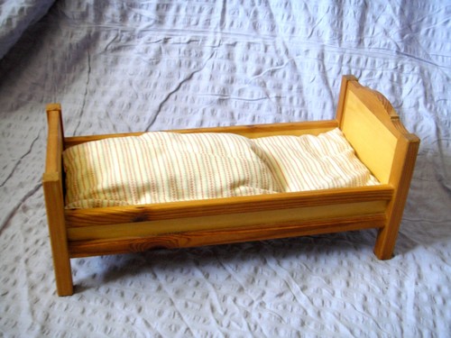 Großes puppenbett vollholz - puppenbett,