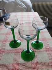 3 x Luminarc Weingläser grüner Stiel Höhe ca 13,5 cm