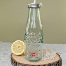 Coca cola trinkflasche aus - trinkflasche,