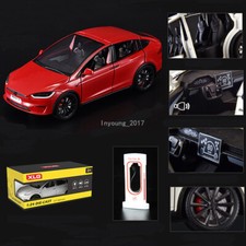 1:24 Tesla Model X Modellauto
