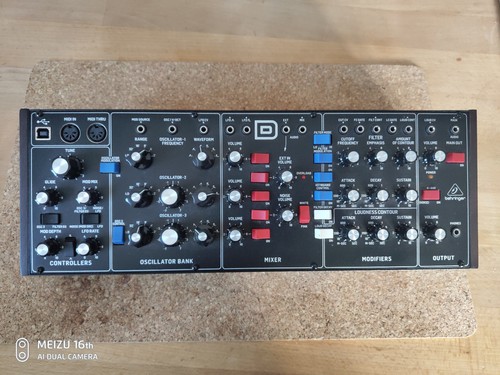 Behringer model analoger - behringer, d