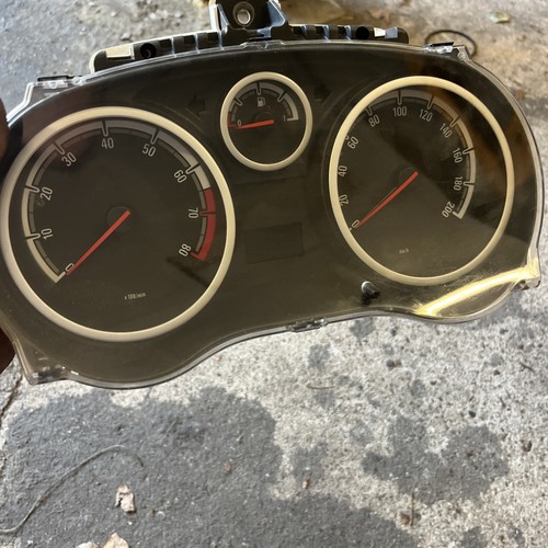 Opel corsa tacho tachometer - opel,