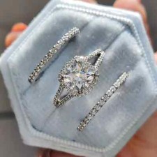 2,98 kt Kissen Moissanit Trio