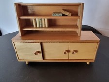 Wohnzimmerschrank 50er Jahre mit Büchern, Puppenhausmöbel