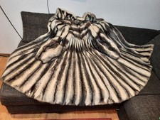 Nerz Black Cross , 275 cm Saum , Traumhafter Pelzmantel , Luxus pur