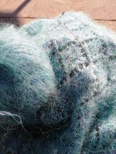 Handarbeit, zarter Schal in